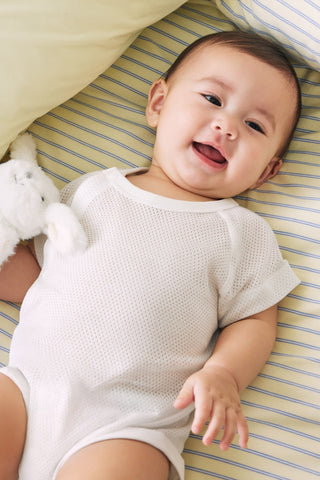 Newborn コットンメッシュボディスーツ