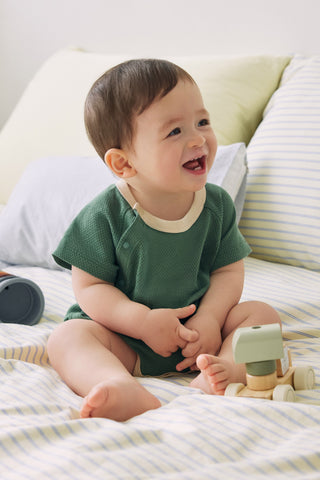 Newborn コットンメッシュボディスーツ