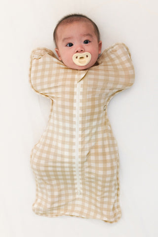 【9/11(金) お昼12時新作販売予定】Newborn モダールスワドルスーツ