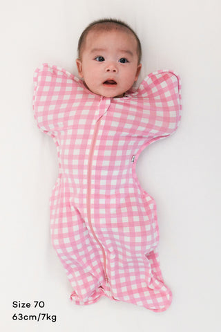 【1月8日 入荷予定】Newborn モダールスワドルスーツ