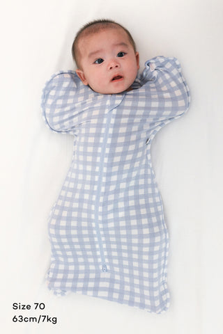 【1月8日 入荷予定】Newborn モダールスワドルスーツ